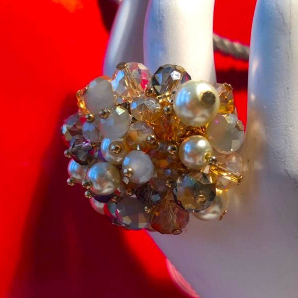 Fashionable Lady’s Ring